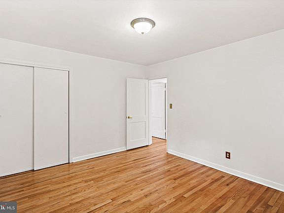5th image of 1220 McCurley Ave