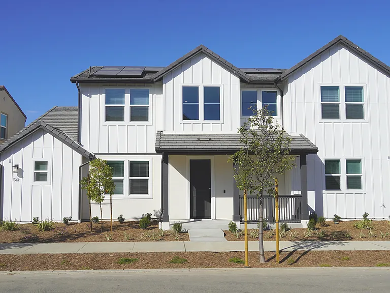512 San Lorenzo Rd — Photo 1