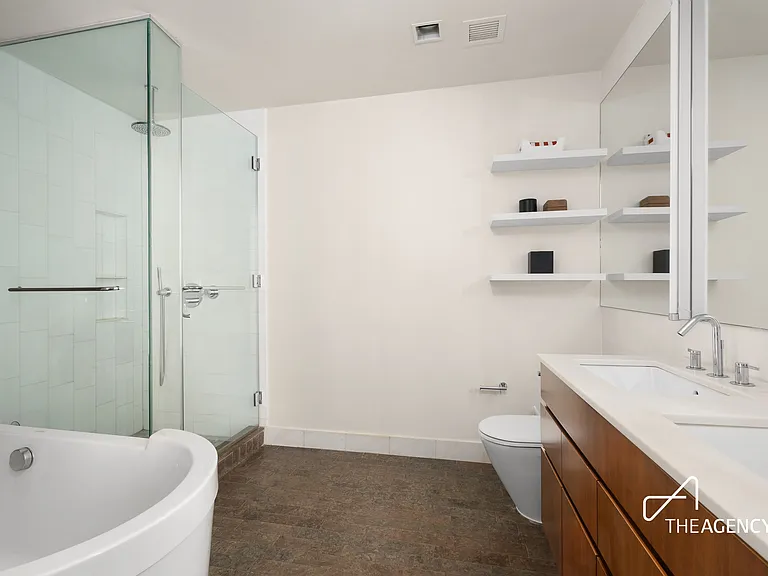 447 W 18th St #3A — Photo 8
