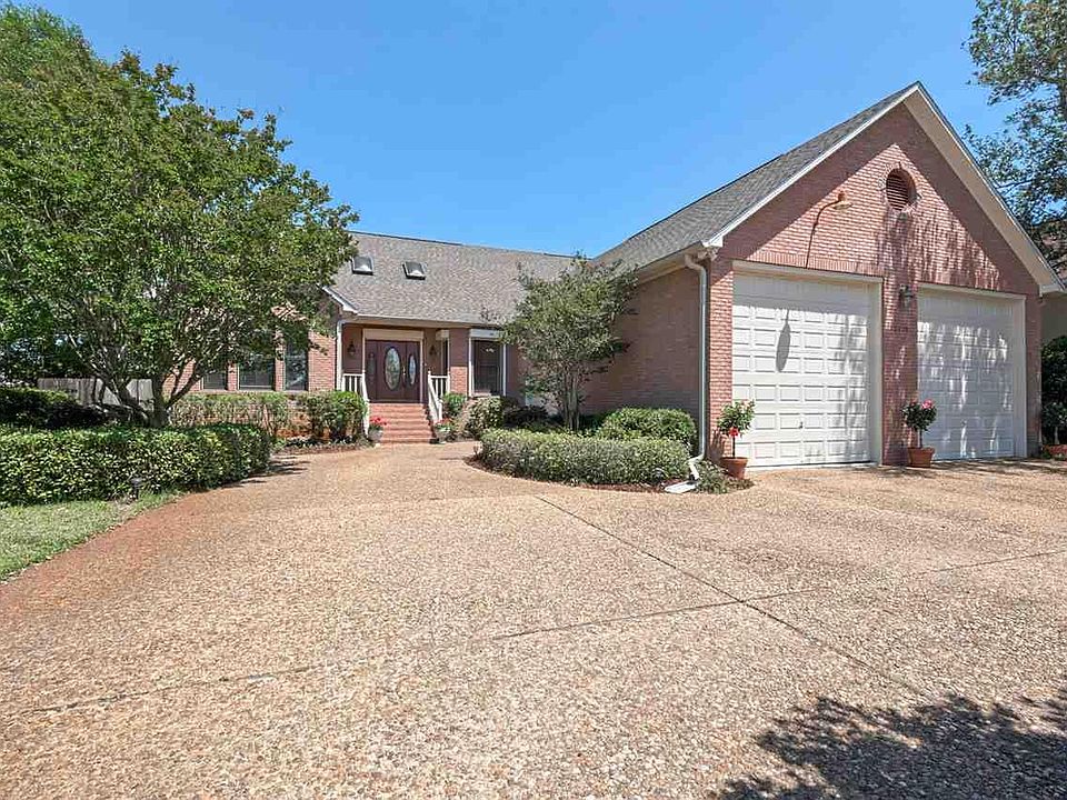 1st image of 1110 Harbor Ln