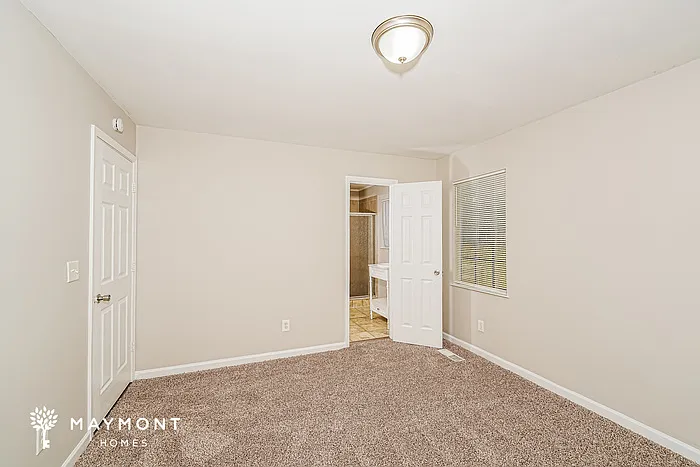 6836 Markham Dr — Photo 11