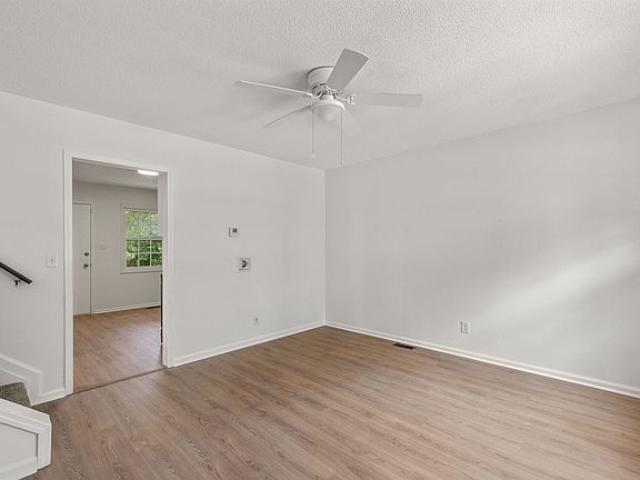 5th image of 122 Harmony Dr