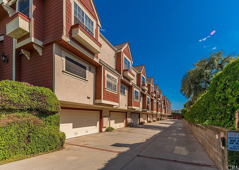 1st image of 428 W Huntington Dr Unit 2