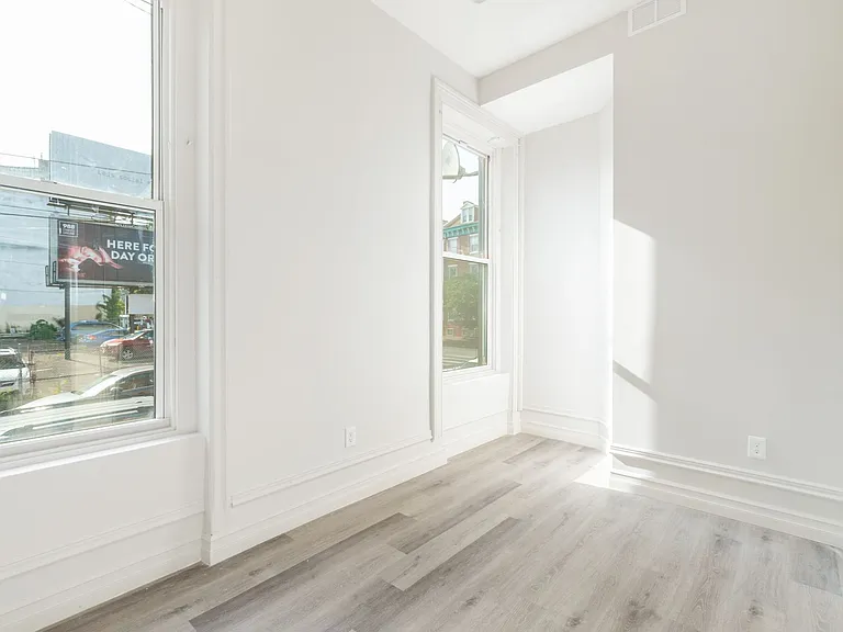 The Fairmount — Photo 20