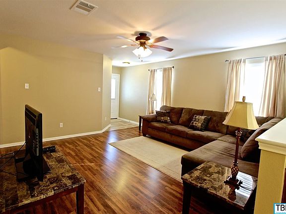 4th image of 217 McGugan Ln
