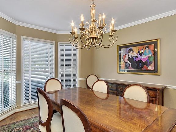 5th image of 155 Glenclairn Ct