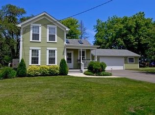 5N631 Hanson Rd, St Charles, IL 60175