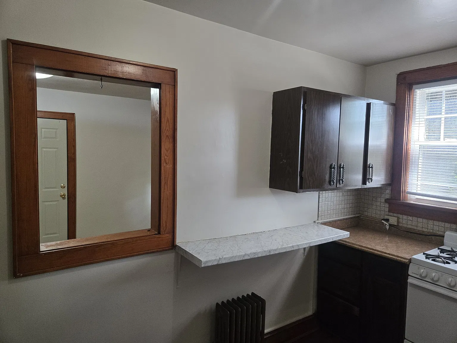 Suncrest Court — Photo 1
