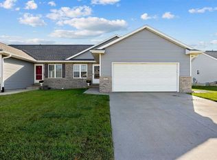 341 Highland Ct, Fairfax, IA 52228