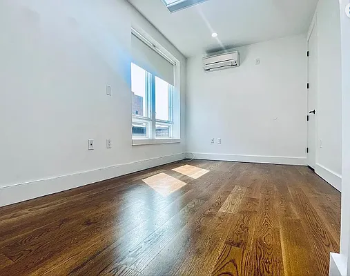 Rented by Spot It Realty LLC | media 8