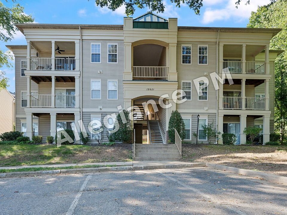 1st image of 13621 Garfield Pl APT 303