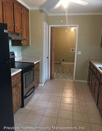 3rd image of 1051 Willow Oaks Dr