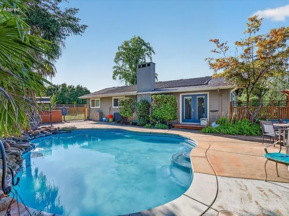 3415 Calle Vista Dr, Medford, OR 97504