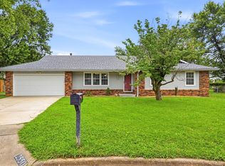 2550 S Weller Avenue, Springfield, MO 65804