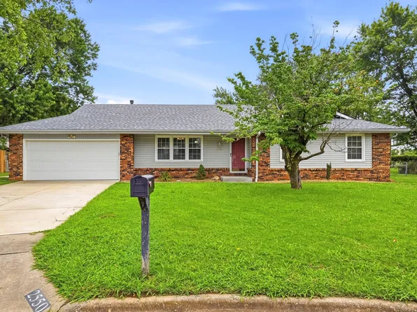 2550 S Weller Avenue, Springfield, MO 65804