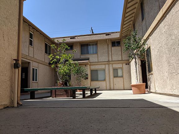 2nd image of 735 Arcadia Ave Unit E