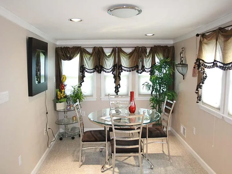 Formal Dining