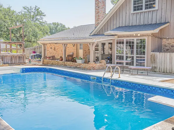 513 Top Hill Dr, Tyler, TX 75703