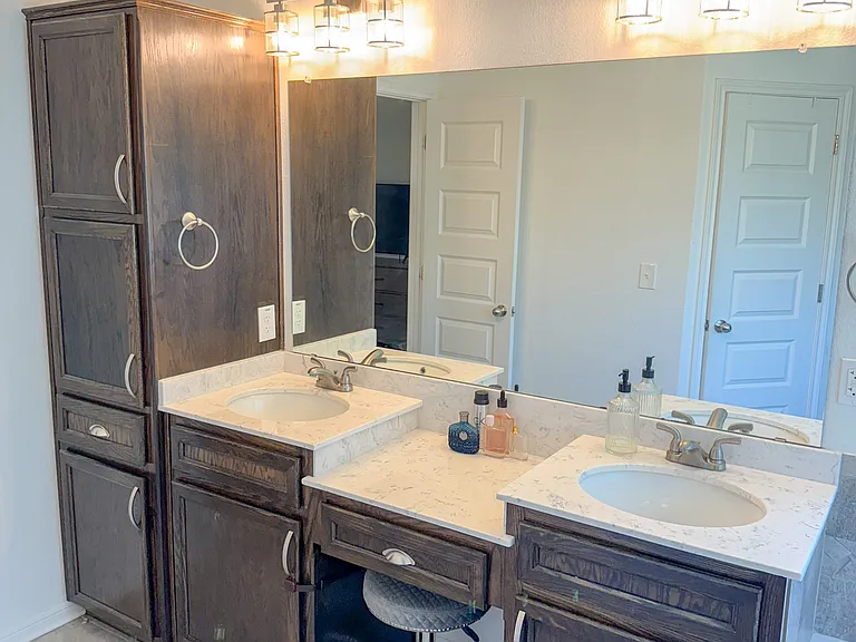 306 Pointer St — Photo 15