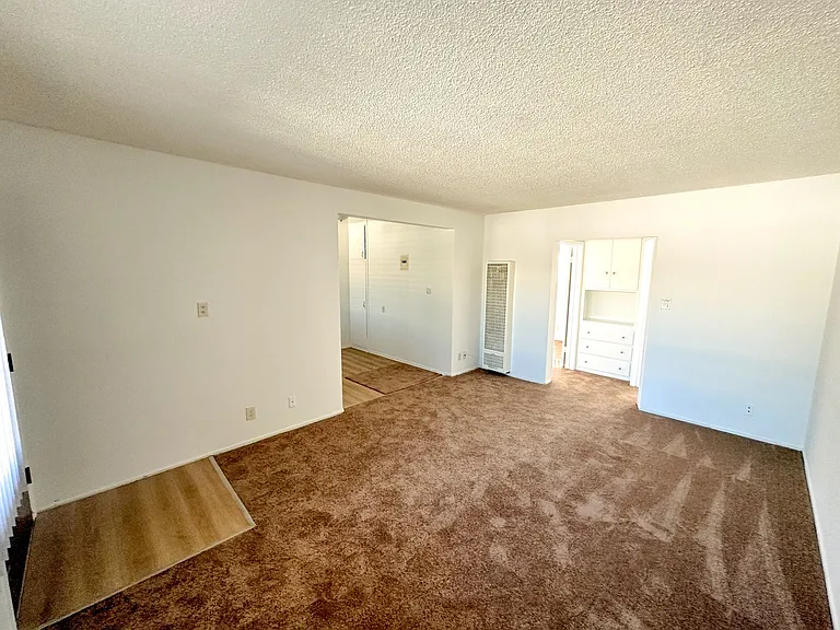 1069 Browning Blvd — Photo 11