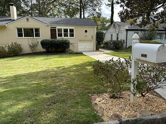 2nd image of 2253 Eastway Rd