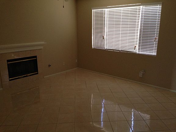 3rd image of 5793 Oakdale Ln