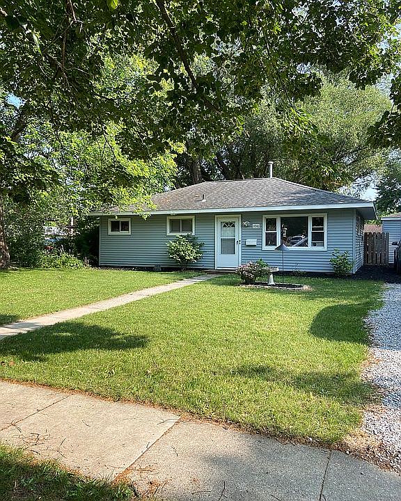 1st image of 1016 Corrinne St