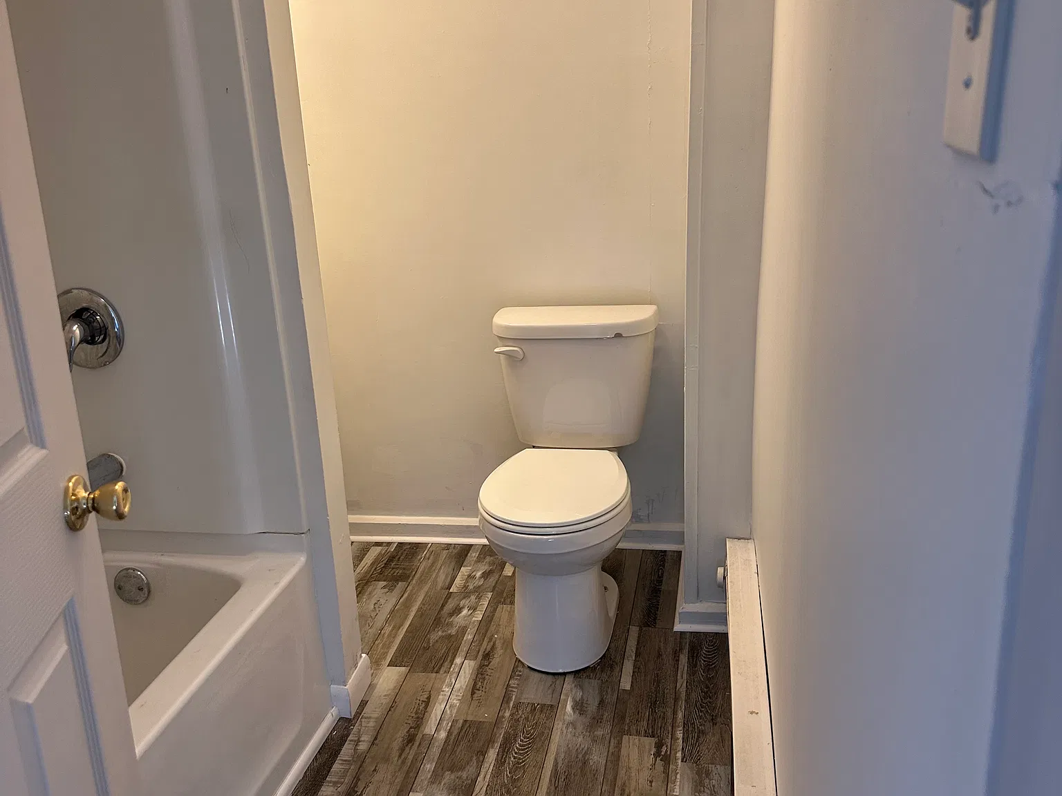 2 bed, 425 sqft, $775 — Photo 2