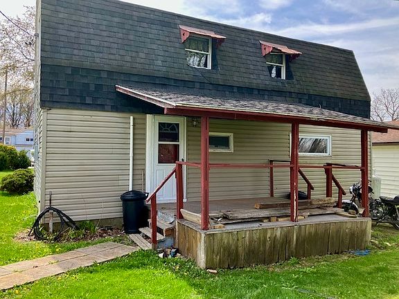 2nd image of 629 Gas Center Rd #E/w