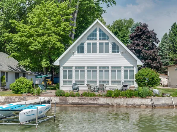 68115 Crooked Creek Rd, White Pigeon, MI 49099