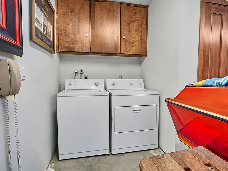 13565 Pyramid Dr — Photo 32
