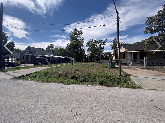 3rd image of 4013 Hain St