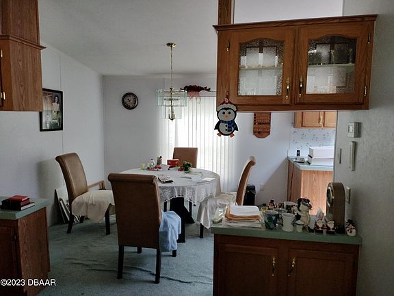 4th image of 2515 Guava Dr
