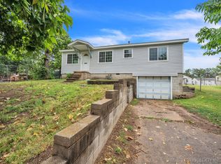 811 N Franklin Ave, Sand Springs, OK 74063