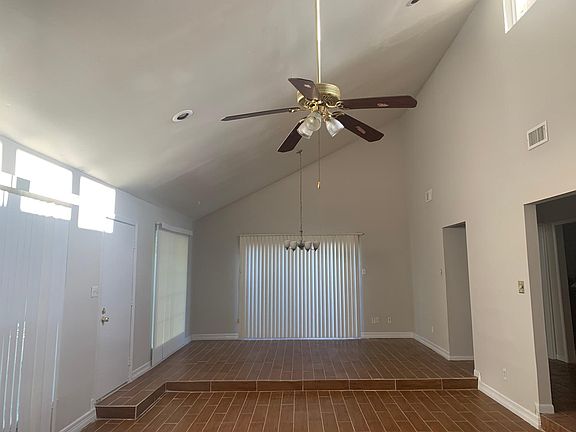 4th image of 3007 Jewel Ann St