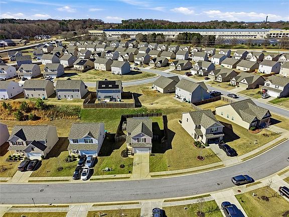 2nd image of 297 Seasons Vly