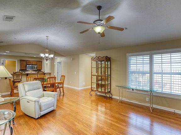 3rd image of 2360 Highway 31w #608