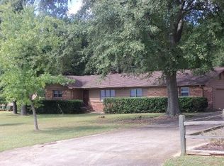 405 Lake Forest Dr, Spartanburg, SC 29307