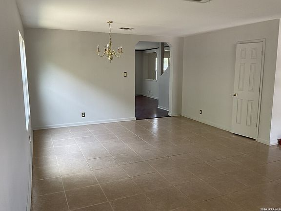 4th image of 1423 CREEK KNL