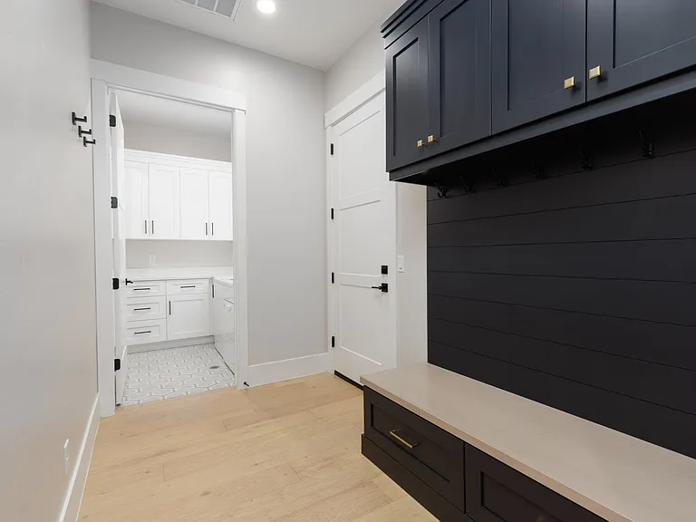 334 S Water Course Dr — Photo 17