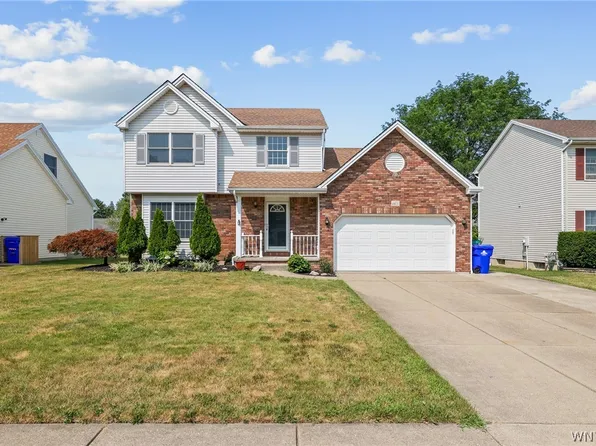 4400 Manor Ln, Hamburg, NY 14075