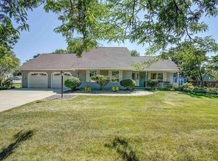 517 Pine St, Stoughton, WI 53589