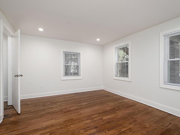 4th image of 4128 Locust St APT 1