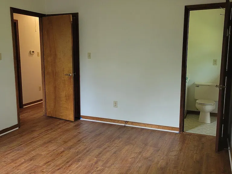 90 Parrish Ln — Photo 8