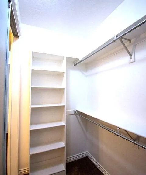 272 W 400 N — Photo 29
