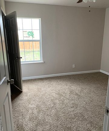 5th image of 107 Westhill Pl