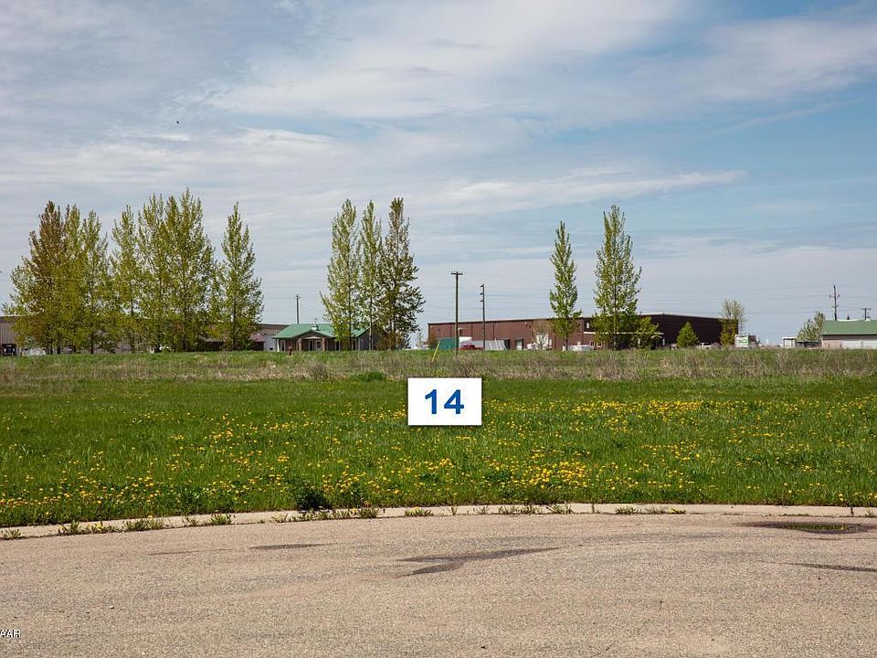 1st image of 609 5th St E Lot 14