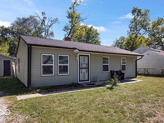 3rd image of 3433 Welch Dr