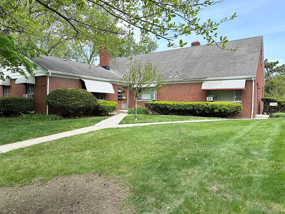 1st image of 154 Fairway Dr
