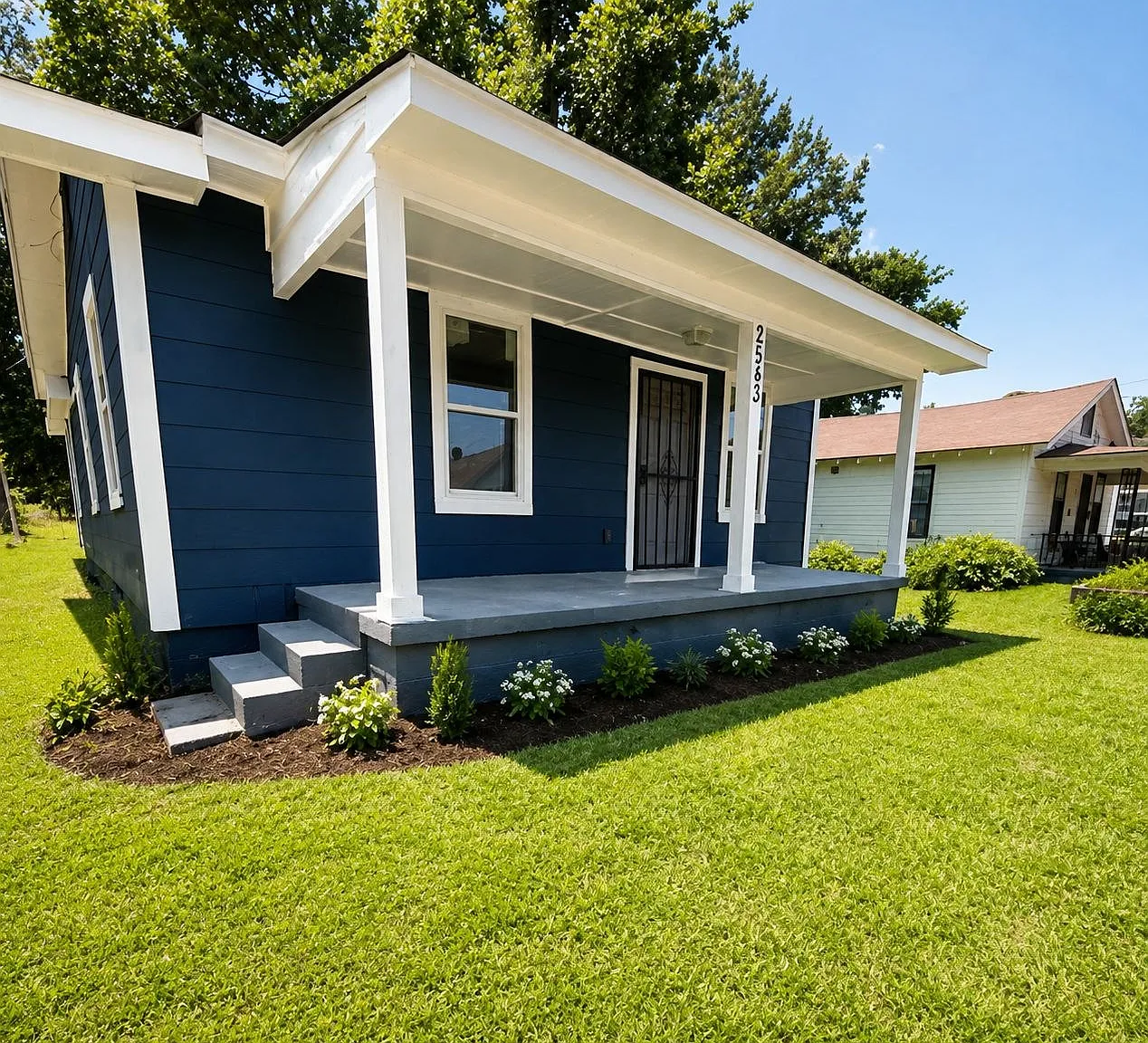 4 bed, 2.0 bath, 1240 sqft, $1,600 — Photo 2